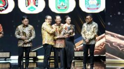 Ekonomi Batam Tumbuh 6,76 Persen, Amsakar Achmad Raih Penghargaan Pemimpin Daerah Awards 2026