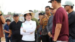 Tak Mau Banjir Terus Menghantui Batam, Li Claudia Langsung Cek Drainase hingga Jalan