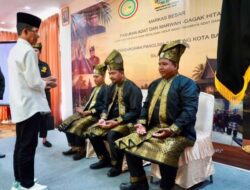 Amsakar Lantik Panglima Sambang Kota Batam, Dorong Organisasi Adat Perkuat Harmoni di Tengah Pembangunan