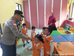 Kapolsek Belakang Padang Cek TK Kemala Bhayangkari, Pastikan Lingkungan Belajar Aman dan Nyaman