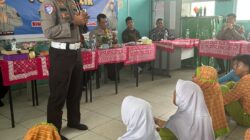 Kenalkan Keselamatan Berlalu Lintas Sejak Dini, Polisi Sambangi Siswa SD Al-Kaffah