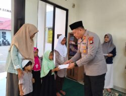 Polsek Nongsa Gelar Binrohtal, Santuni Anak Yatim Piatu