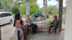 Kapolsek Nongsa Sambangi Warga Sambau, Cek Persoalan Air Bersih