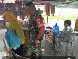 Babinsa Koramil 05 Belakang Padang Pantau UMKM, Pastikan Jajanan Anak Sekolah Aman Dikonsumsi