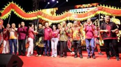Amsakar dan Li Claudia Hadiri Puncak Mooncake Festival Batam, Ribuan Warga Tumpah Ruah di Bumi Indah