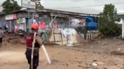 Banjir Bandang Solok Seret 2 Mobil, Ayah dan Anak Diduga Terjebak di Dalam Avanza