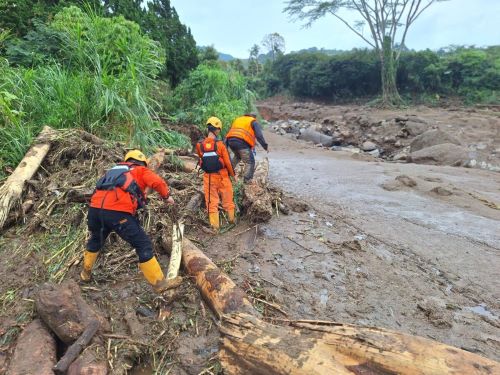 Korban Galodo Gunung Talang Solok Ditemukan Meninggal di Sungai Koto Gaek, 1 Orang Masih Hilang