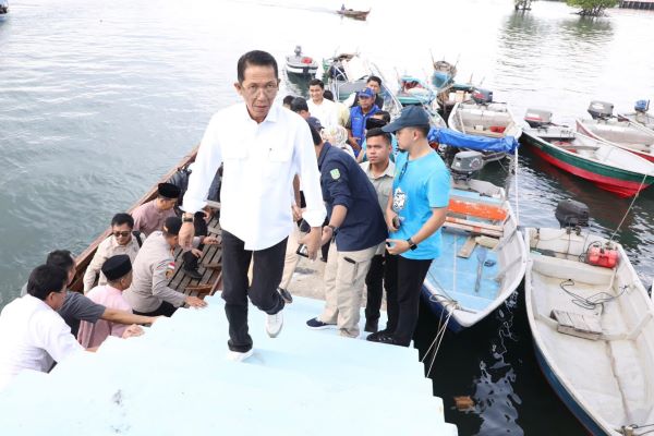 Akses BBM Bersubsidi Nelayan Batam Dipermudah, Tim Cakalang Jemput Bola ke Pulau-Pulau