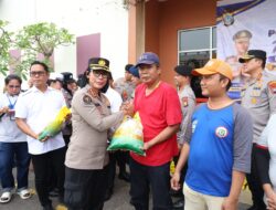 Gaji 1.025 Karyawan Ghim Li Indonesia Ditranfer, Polda Kepri Salurkan Bantuan