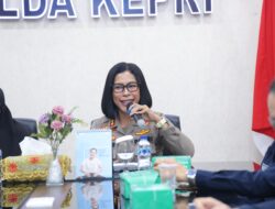 Mahasiswa Pariwisata Batam Belajar Kerja Humas Langsung di Polda Kepri