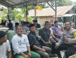 Bhabinkamtibmas Kibing Melayat Korban Kecelakaan, Dampingi Keluarga hingga Pemakaman