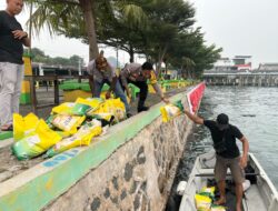230 Kilogram Beras Murah Ludes di Pulau Pemping, Warga Hemat Rp9 Ribu per Karung