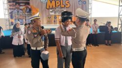 Satlantas Barelang Masuk Sekolah, Pelajar SMA Pelita Utama Diingatkan Bahaya Pelanggaran Lalu Lintas